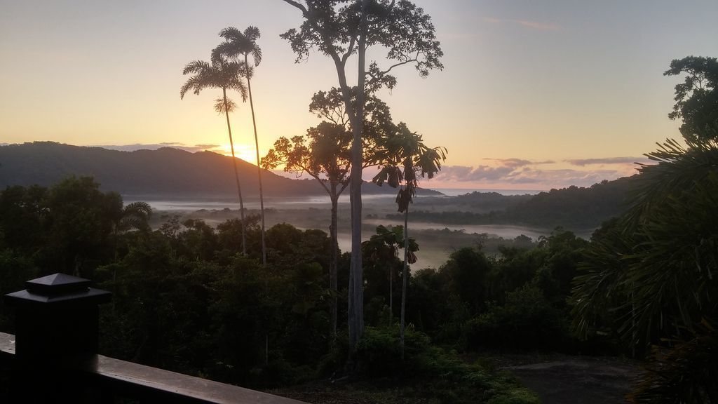 Daintree Holiday Homes - Yurara - Ocean Views and a Luxury Spa Bath for Two