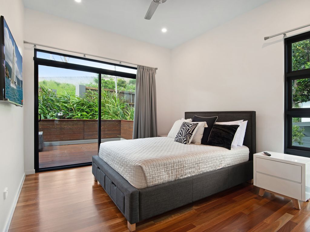 Southwinds - Stunning 7 Bedroom House on Hamilton Island