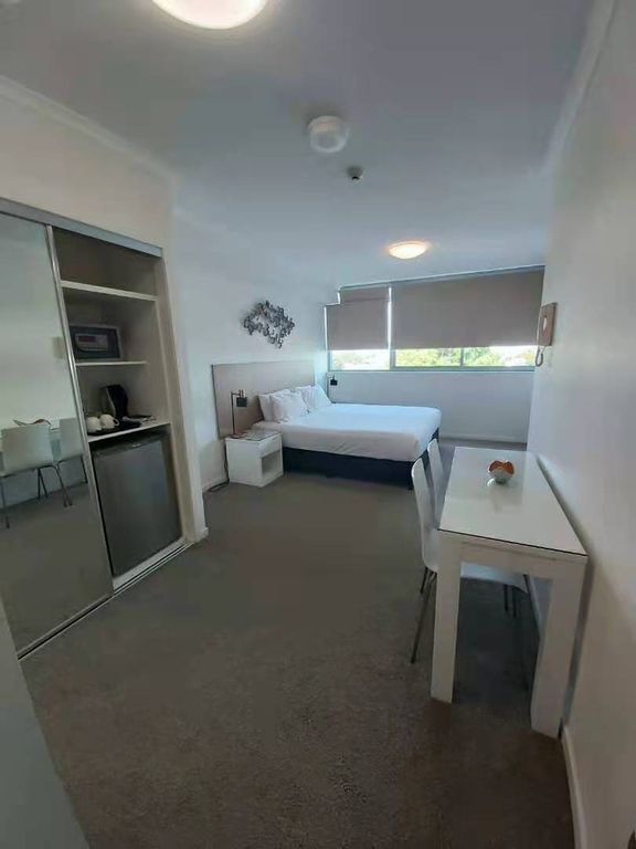 Beautiful Studio in Walking Distance to Cbd!