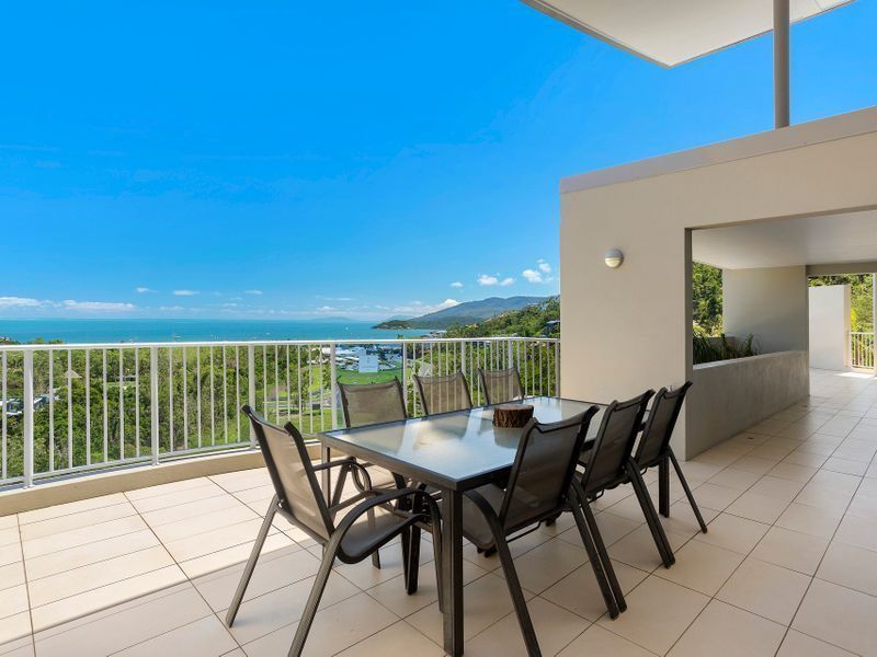 Sea Forever on Azure - Airlie Beach Central