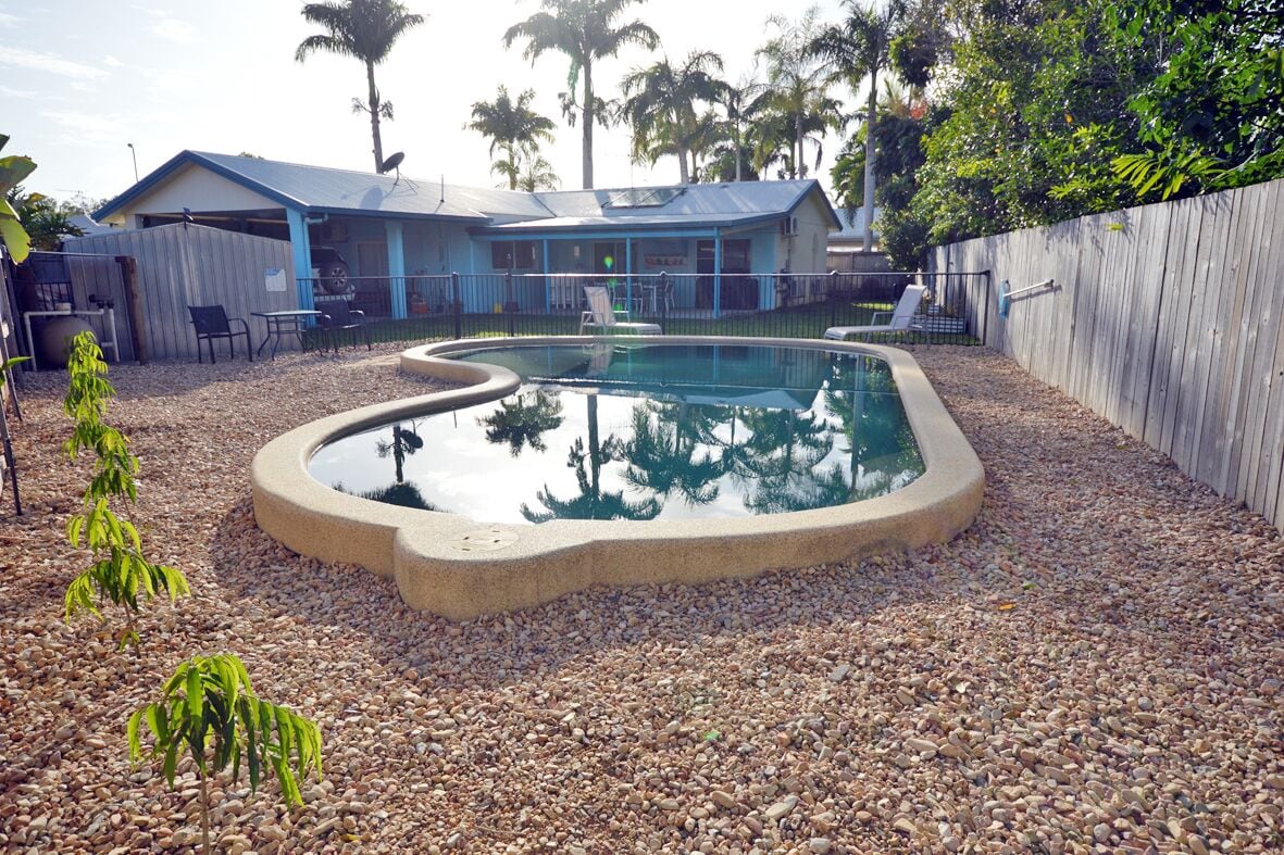 Light and bright family and pet-friendly home in beautiful Port Douglas