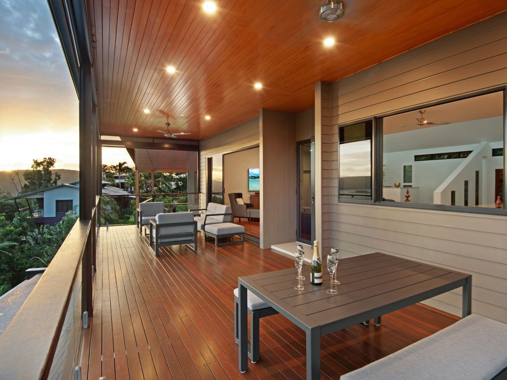Southwinds - Stunning 7 Bedroom House on Hamilton Island