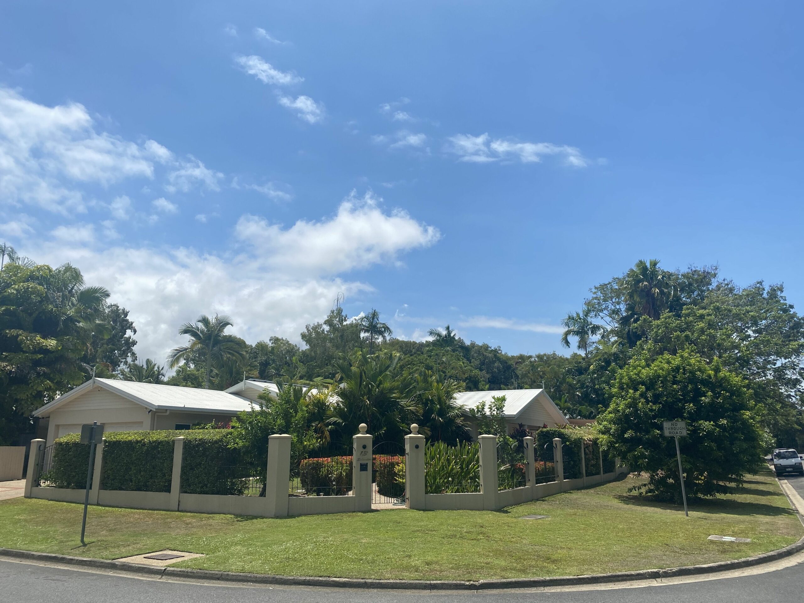 New Listing Aruba House Port Douglas