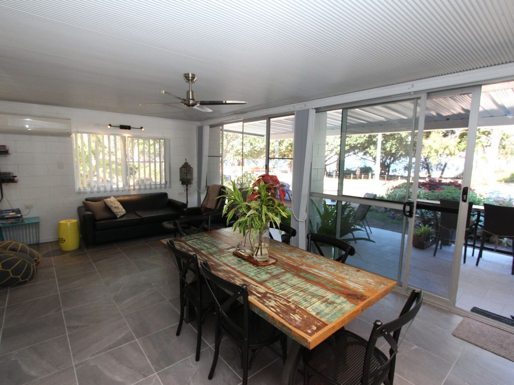 Island View Apt 1 - Arcadia, QLD