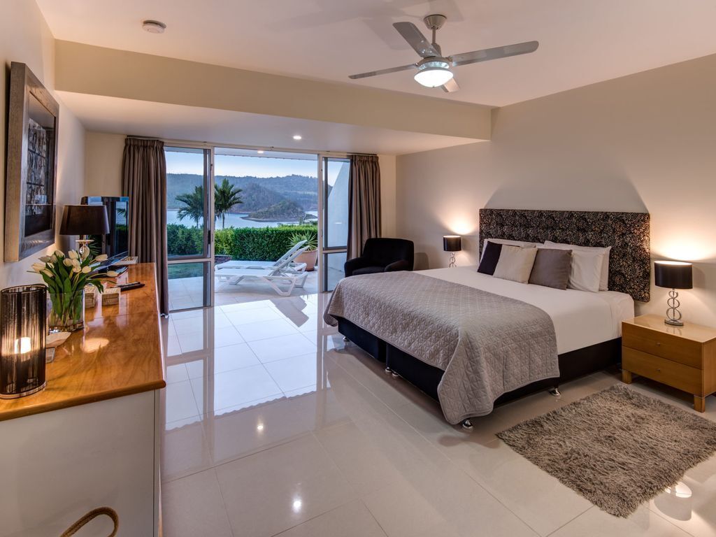 Luxury & Ocean Views at Bella Vista East 3