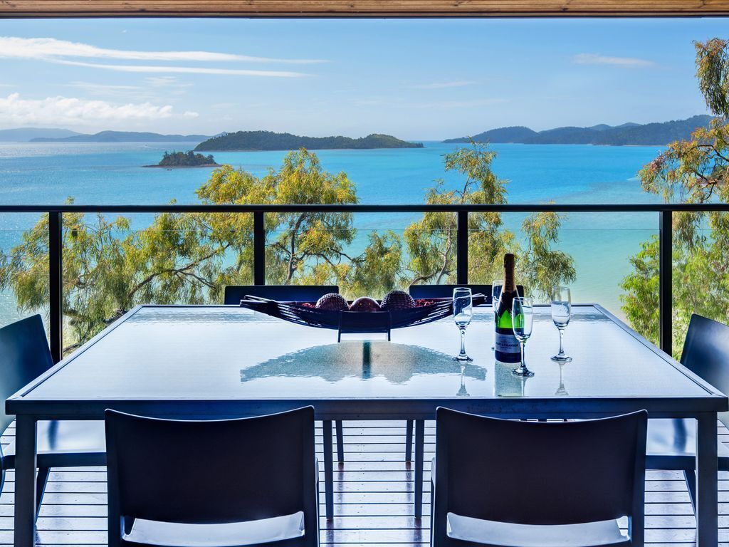 Shorelines 14 – Seaview Apartment on Hamilton Island