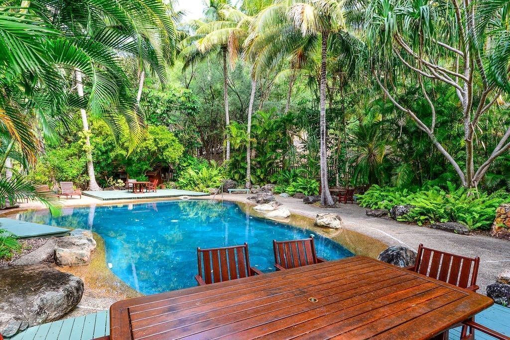 Poinciana Lodge 001 - Stunning Apartment on Hamilton Island