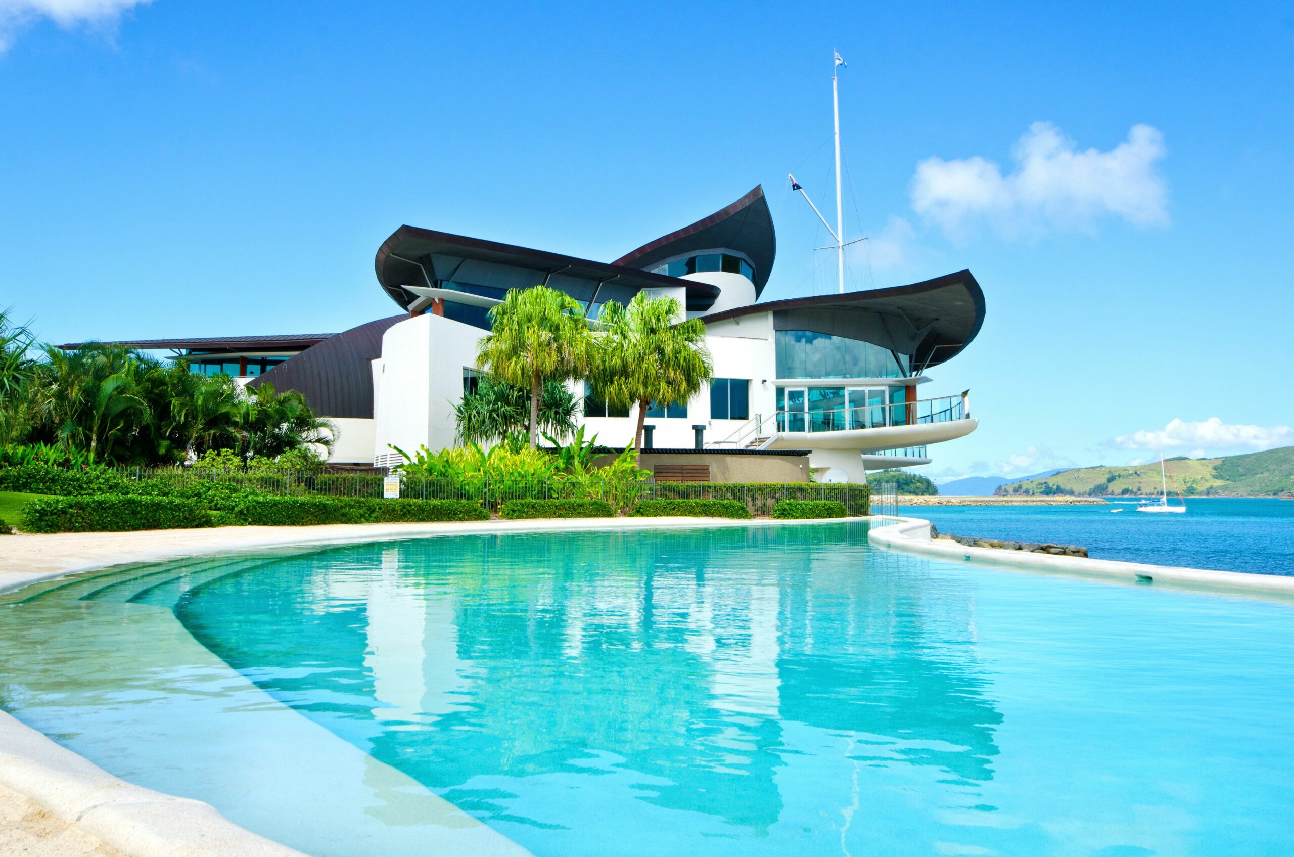 Yacht Club Villa 13