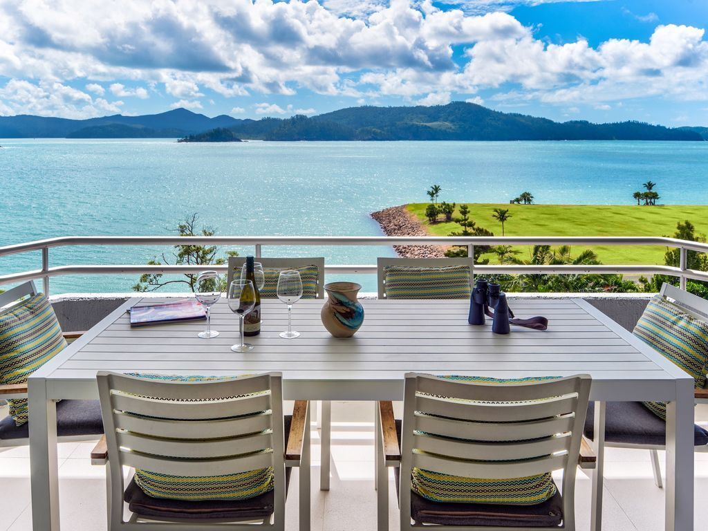 Frangipani 207 – Beachfront Apartment on Hamilton Island