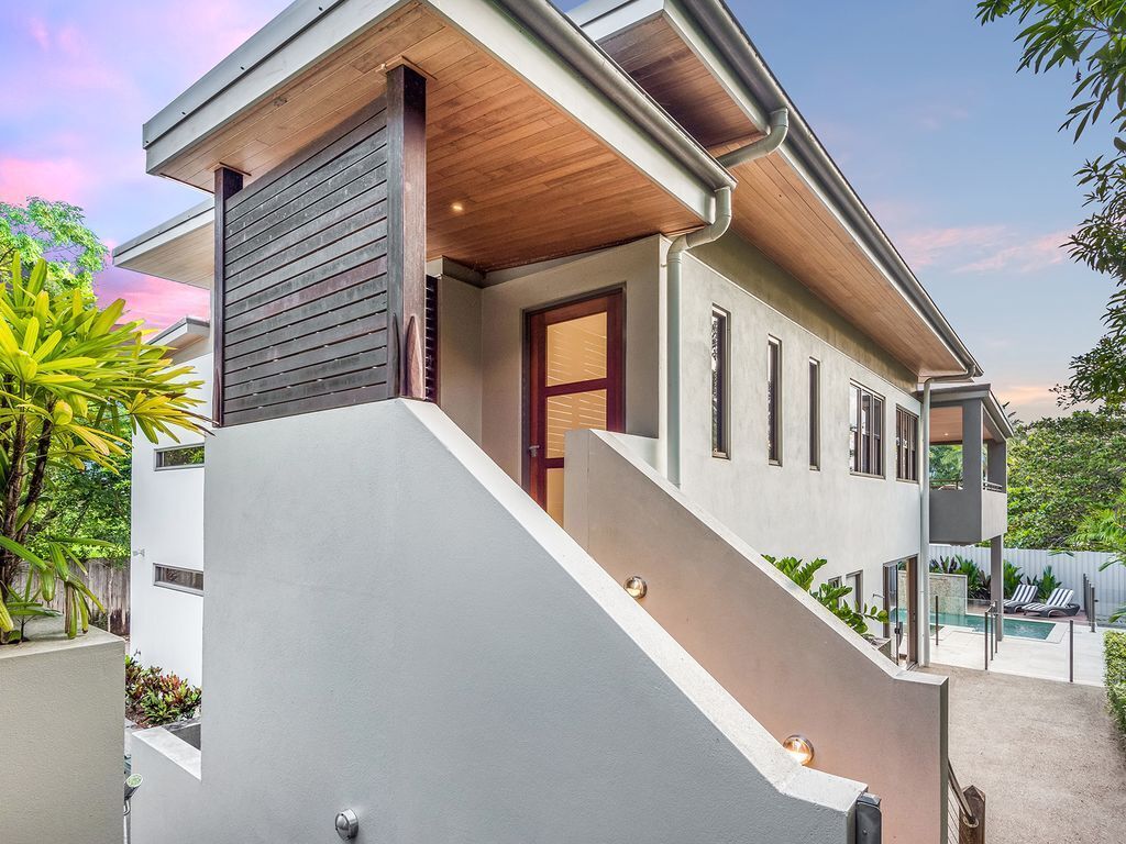 3-23 Murphy St Luxury Villa