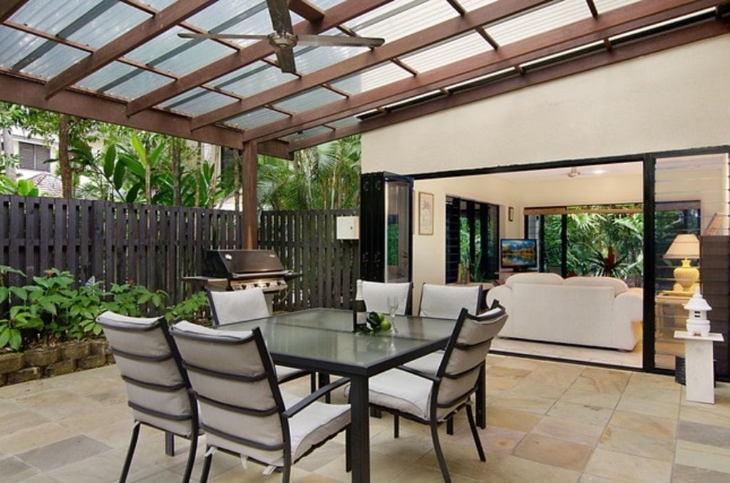 The Villa Port Douglas - 3 Beds, 3.5 Baths, Courtyard, Wifi, Netflix, Foxtel