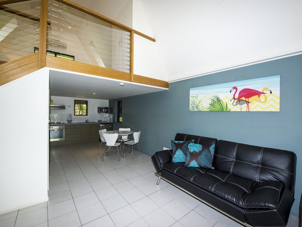 Canopy Chalet 10 – Nelly Bay, QLD