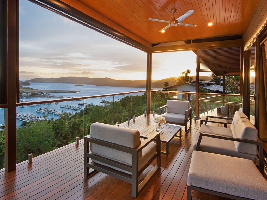 Southwinds - Stunning 7 Bedroom House on Hamilton Island