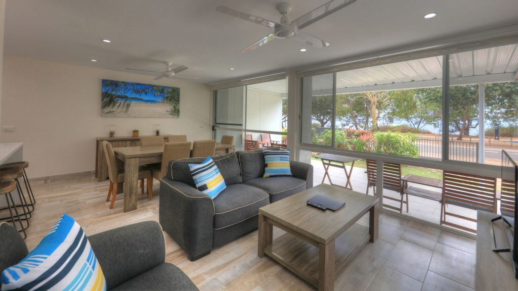 Island View Unit 2 / 40 Marine Parade