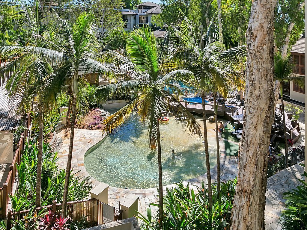 Sea Temple Palm Cove Apt 305 Offers Luxury Beach Accommodation in Palm Cove