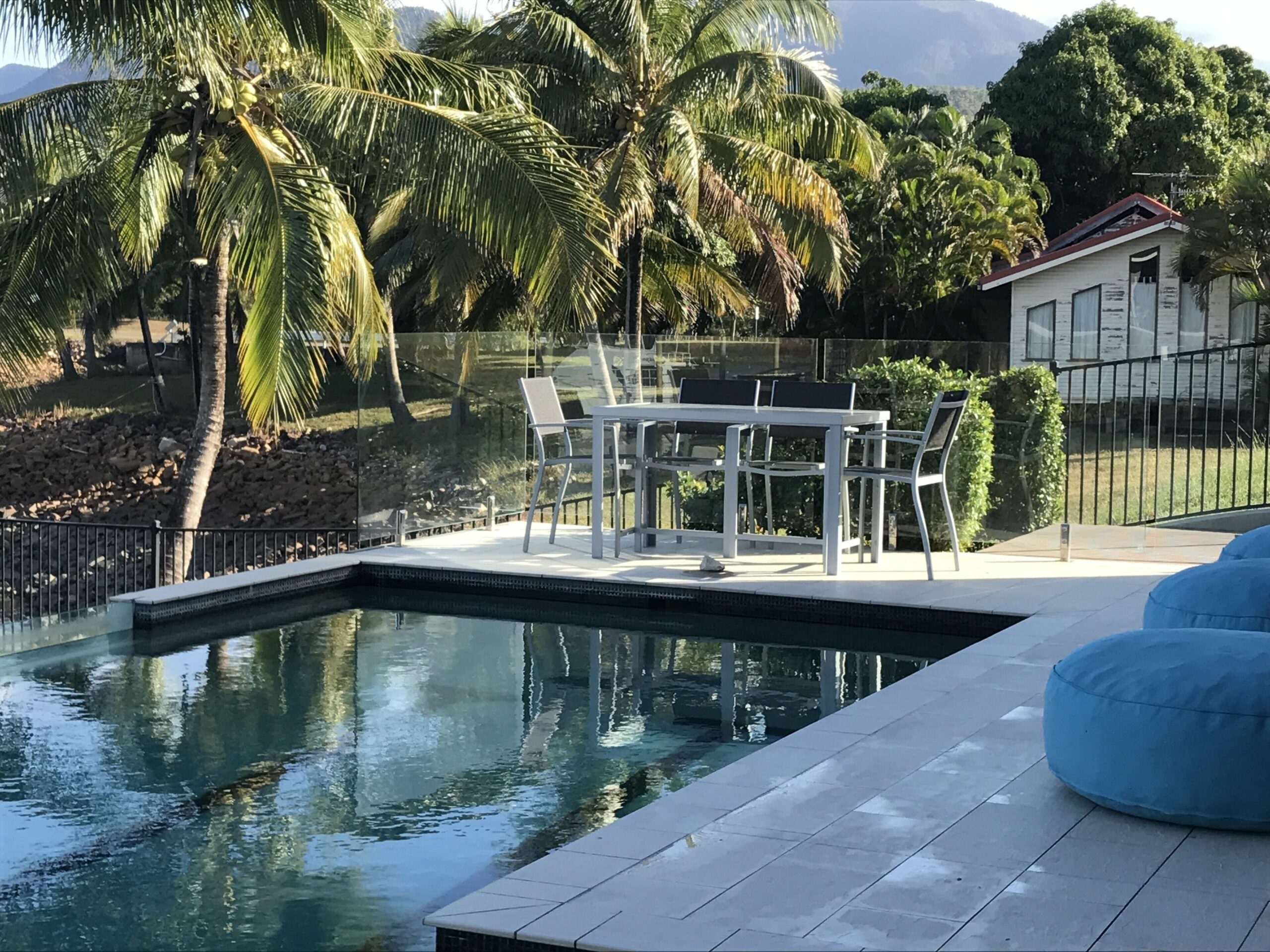 HARBOURSIDE LUXURY AT PORT HINCHINBROOK