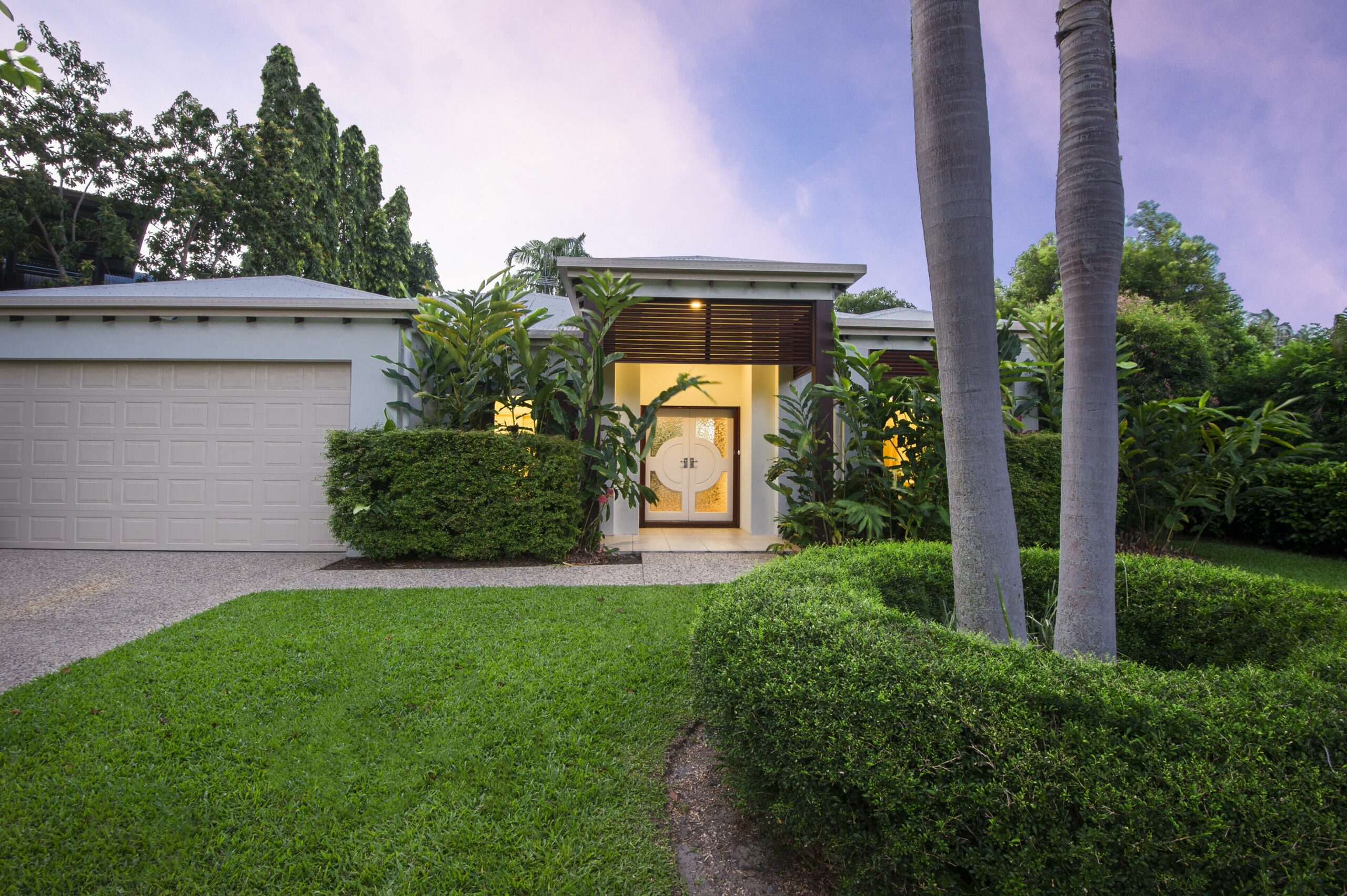 Footsteps to Four Mile - Port Douglas