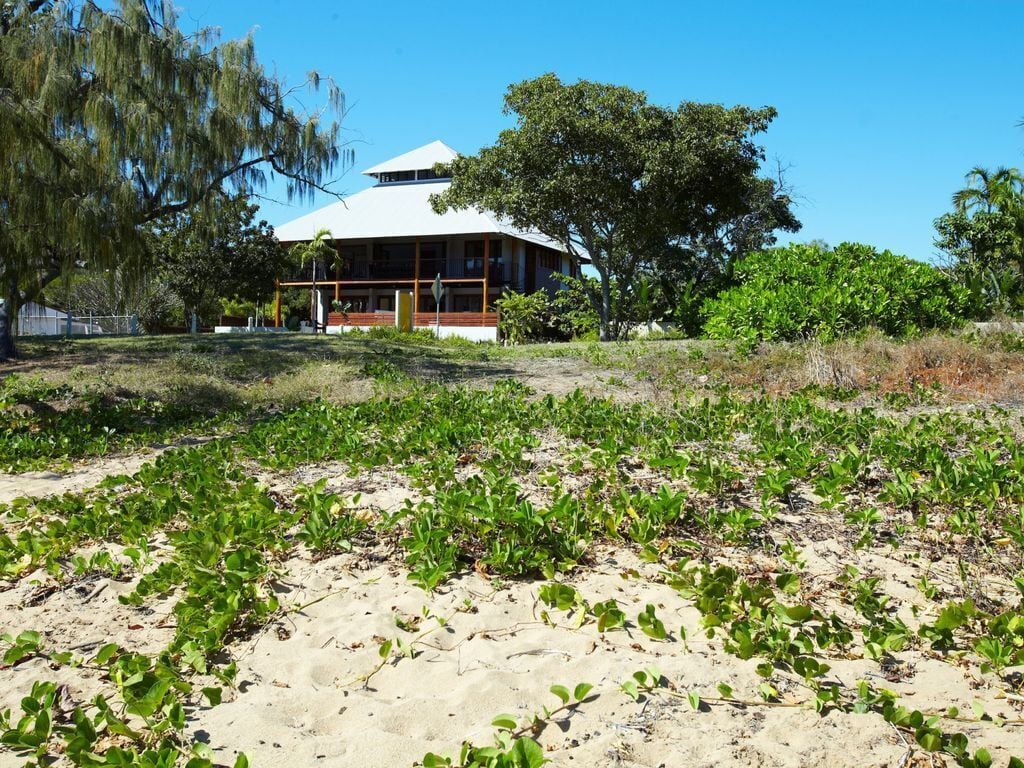 Villa Kembali - Horseshoe Bay, QLD