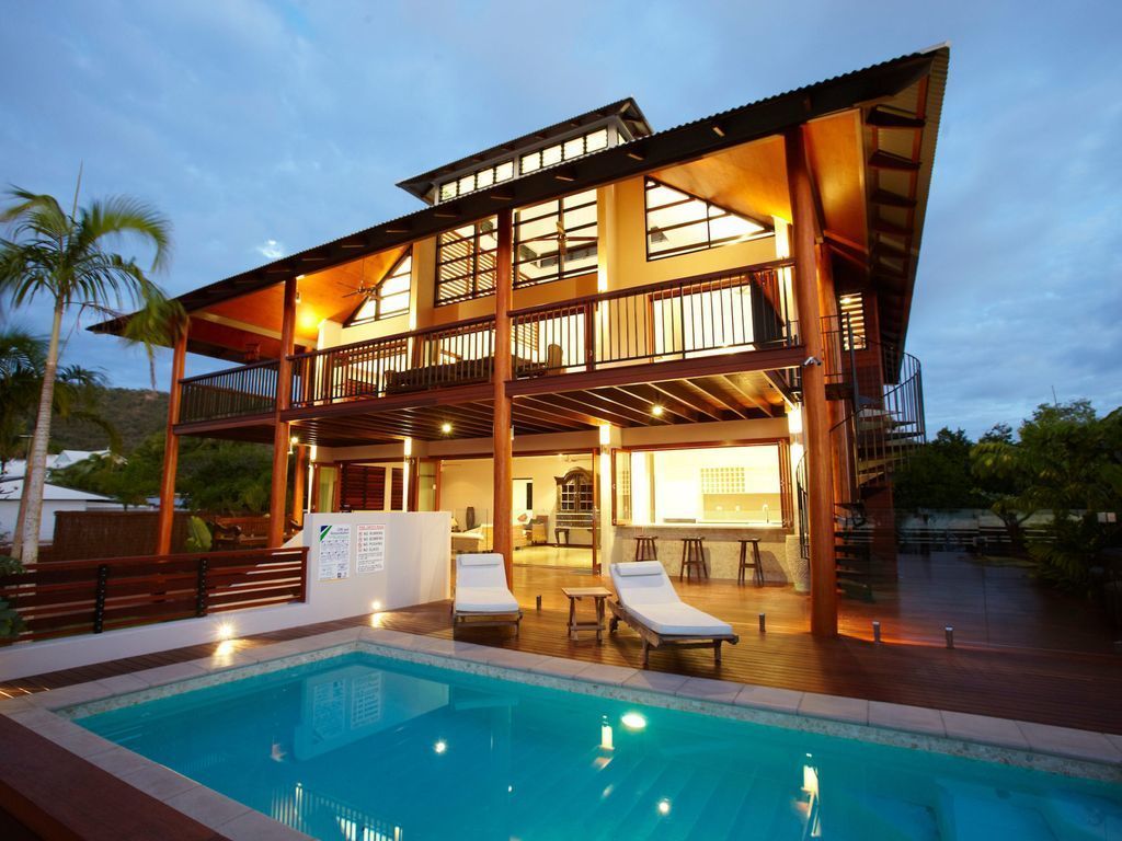 Villa Kembali - Horseshoe Bay, QLD