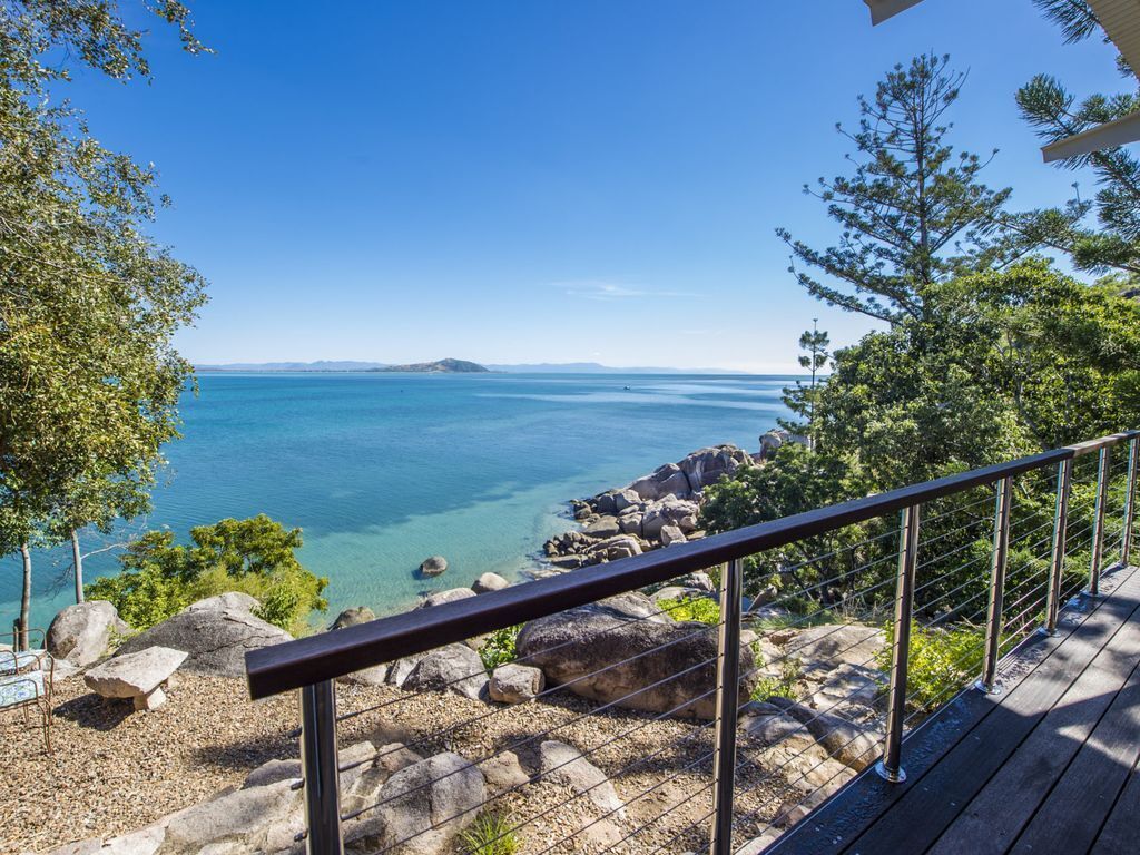 Headland Hideaway - Picnic Bay, QLD