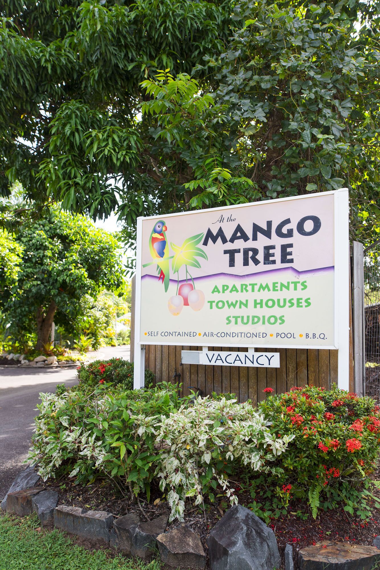 Mango tree private apartments N18