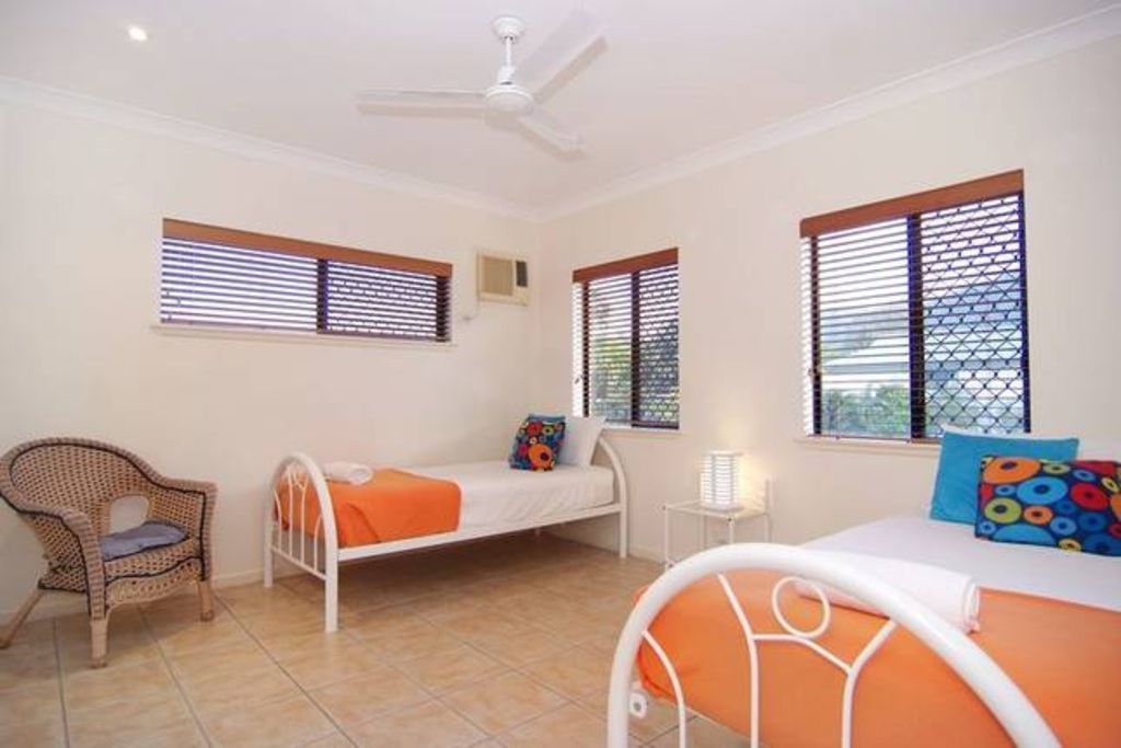 Palm Cove House - Holiday Home