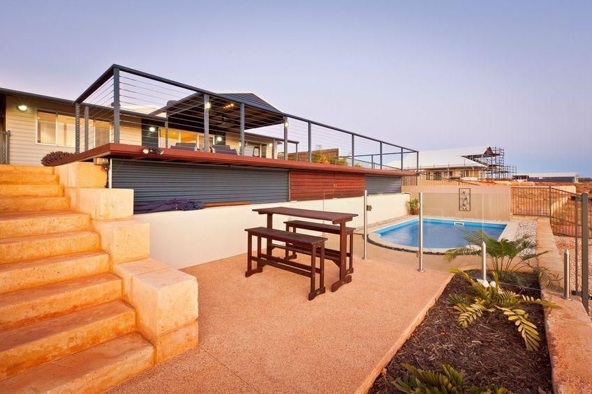 Swimming Pool and Boat Jetty. Beautifully Equipped Family Home