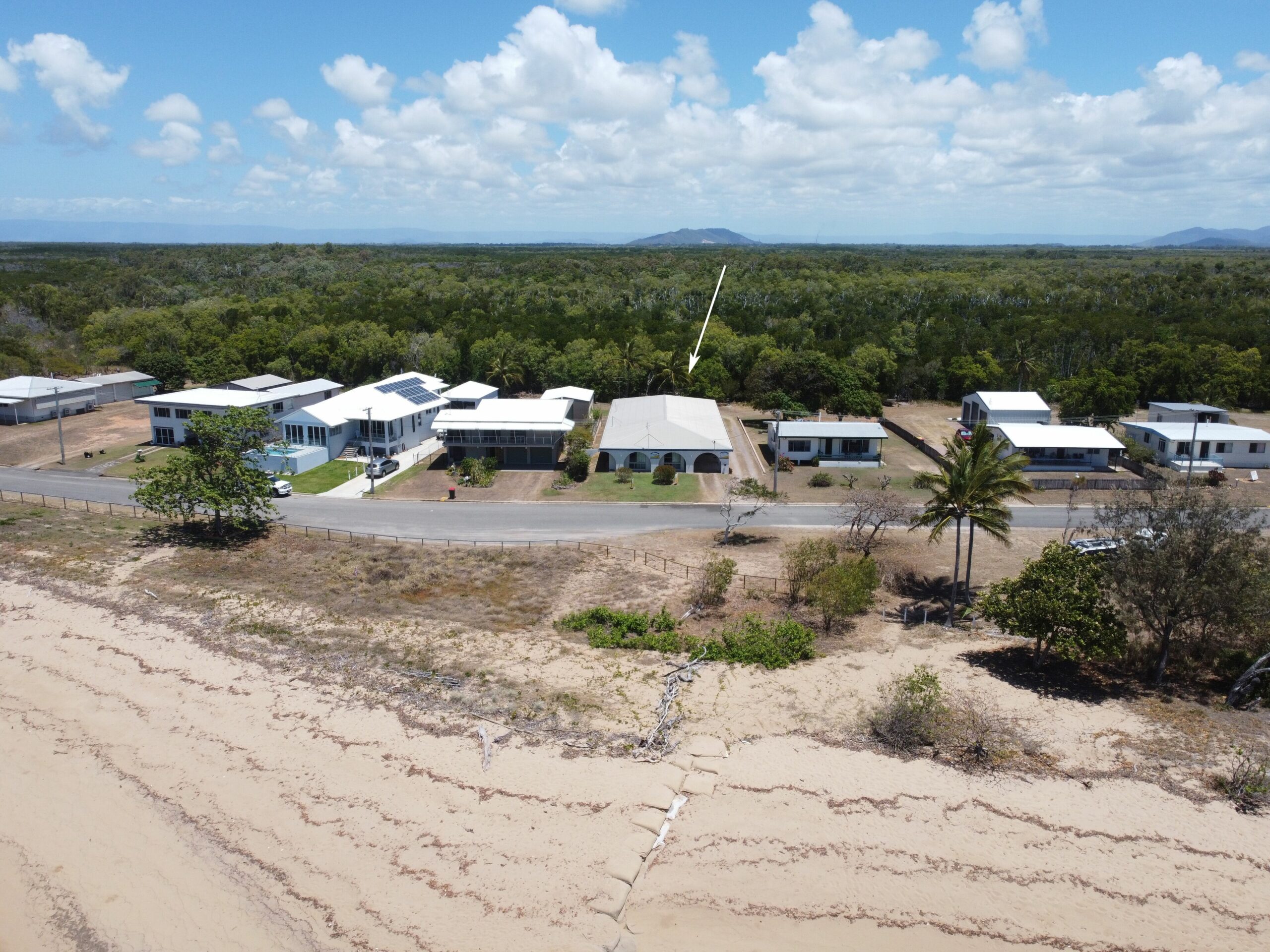 Lucinda Beachfront  with off street parking for cars and boats