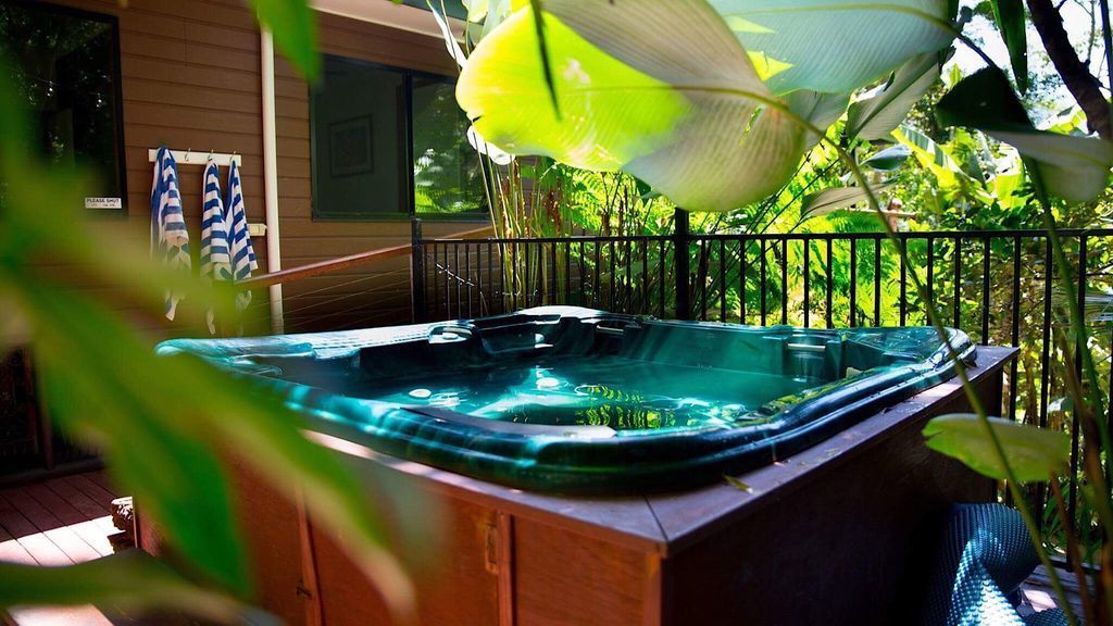 Cairns Treetop Retreat Private Luxury Resort Home