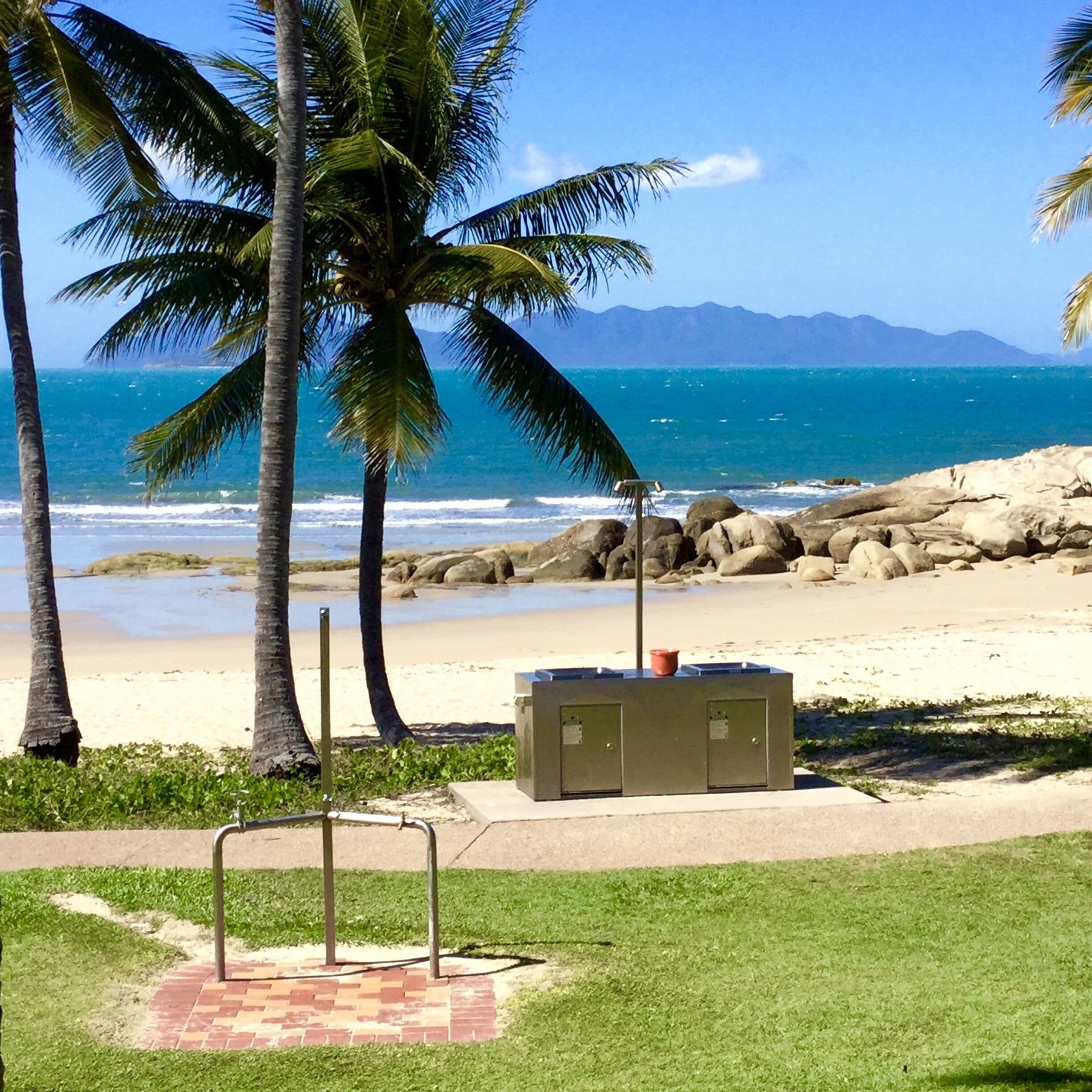 Golden Sands Beach House, Rose Bay,  Bowen