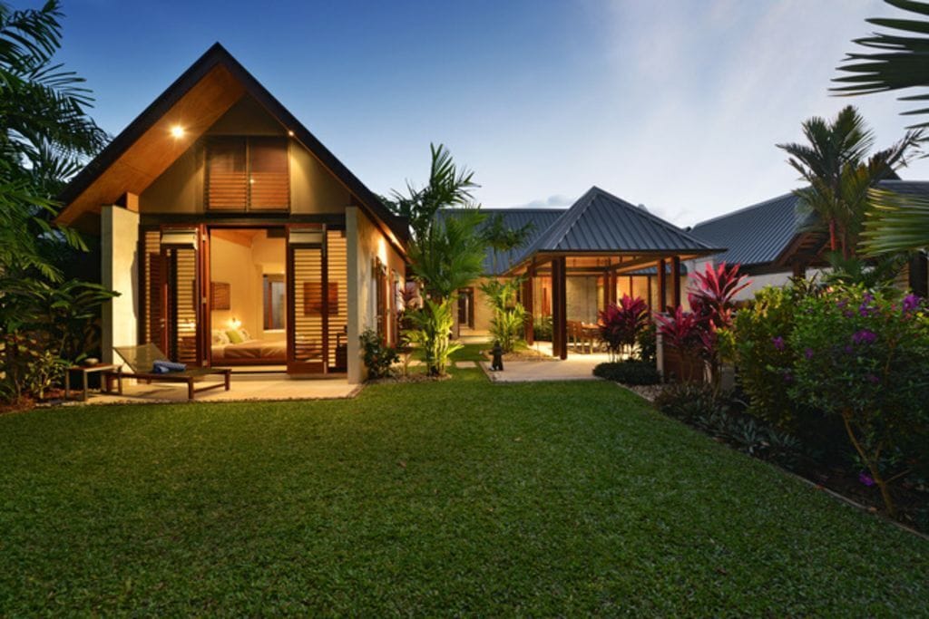 Villa 3, Private Tropical Balinese Style Luxury Resort Home