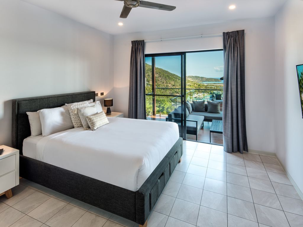Southwinds - Stunning 7 Bedroom House on Hamilton Island