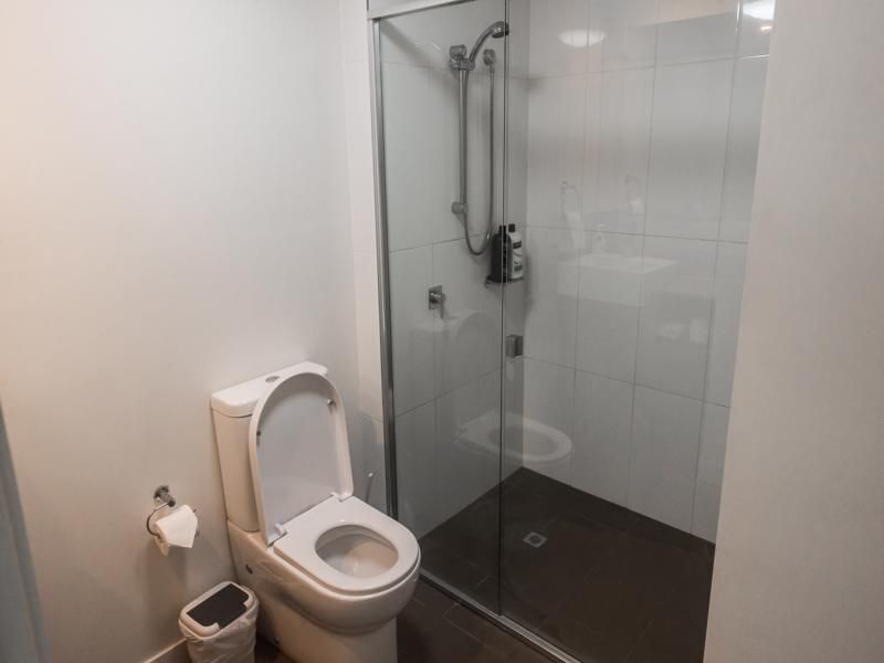 Modern 2 Bed Apt Wheelchair Friendly