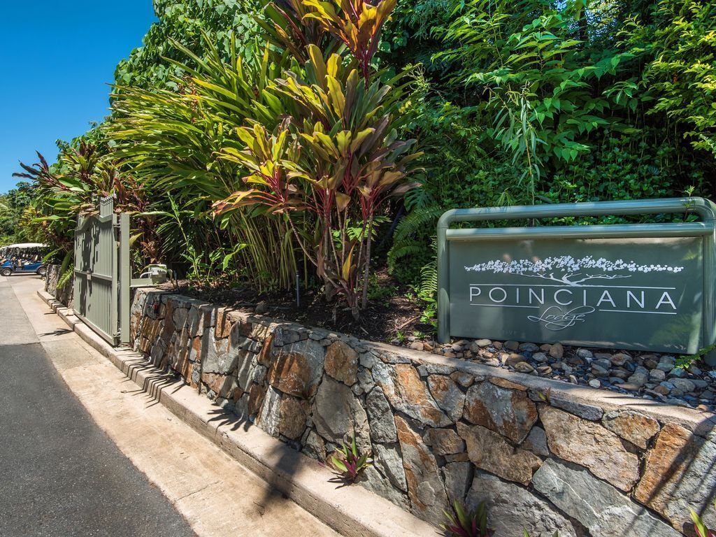 Poinciana Lodge 102 - Seaview Apartment on Hamilton Island