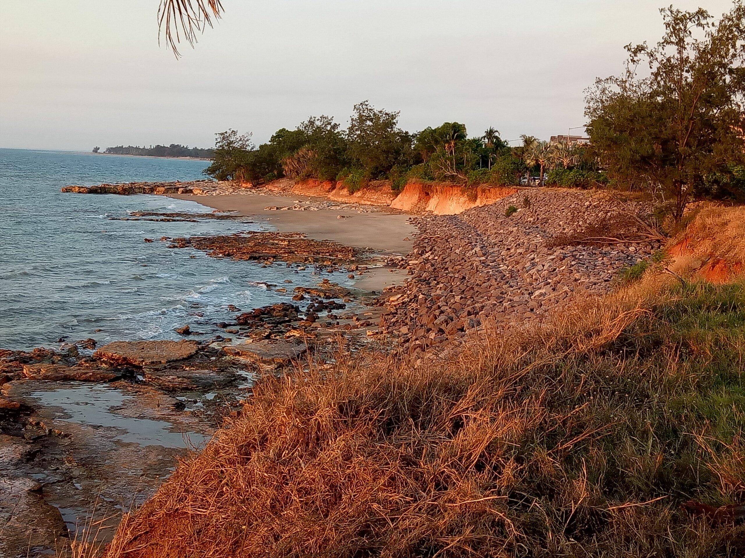 Arafura Blue - Beautiful, big house on the Nightcliff foreshore,  sleeps 12