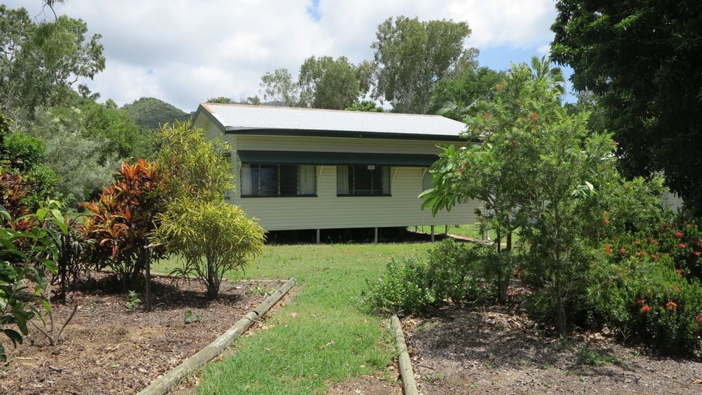 12 Wansfell Street Picnic Bay