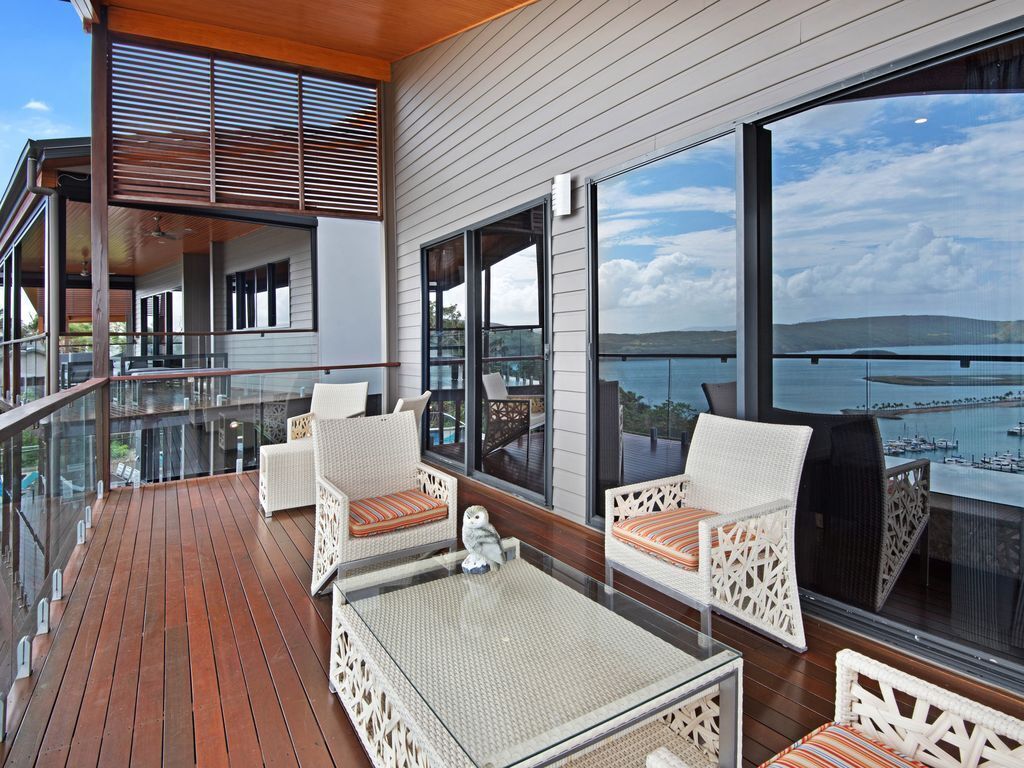 Southwinds - Stunning 7 Bedroom House on Hamilton Island