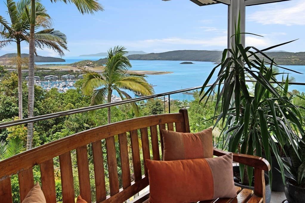 Oasis 23 - Seaview Apartment on Hamilton Island