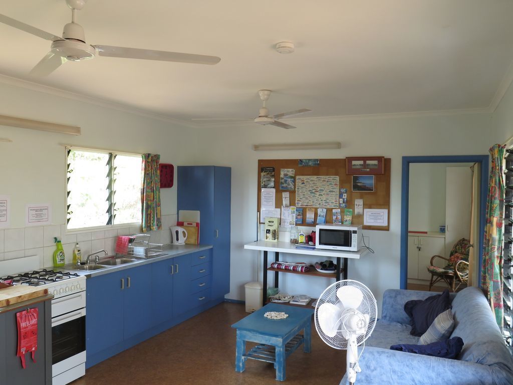 Driftwood Beachfront Getaway, Sleeps 8 Comfortably, Fully air Conditioned