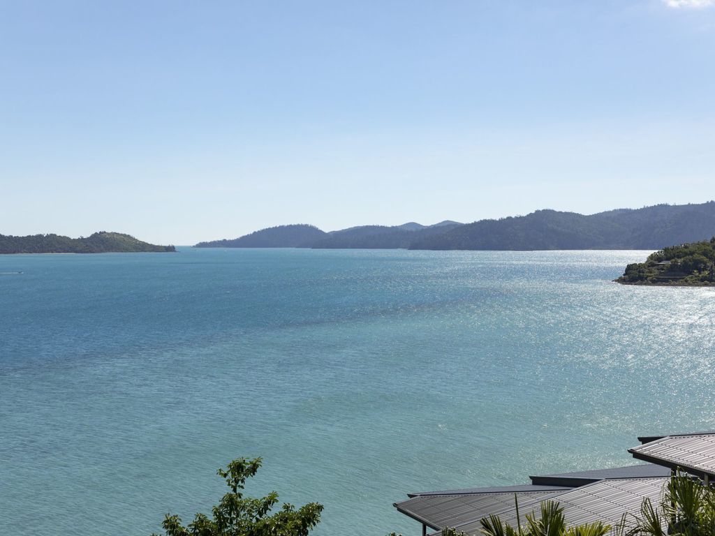 Shorelines 27 Hamilton Island Ocean View Buggy Transfers BBQ