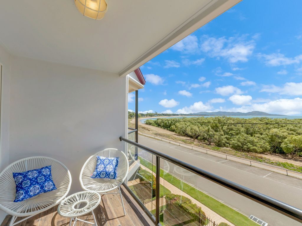 $700pw Ocean Breeze, Strand Waterview!!