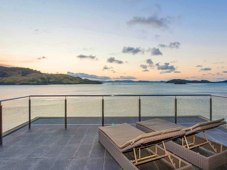 Yacht Club Villa 17 - Stunning Villa on Hamilton Island