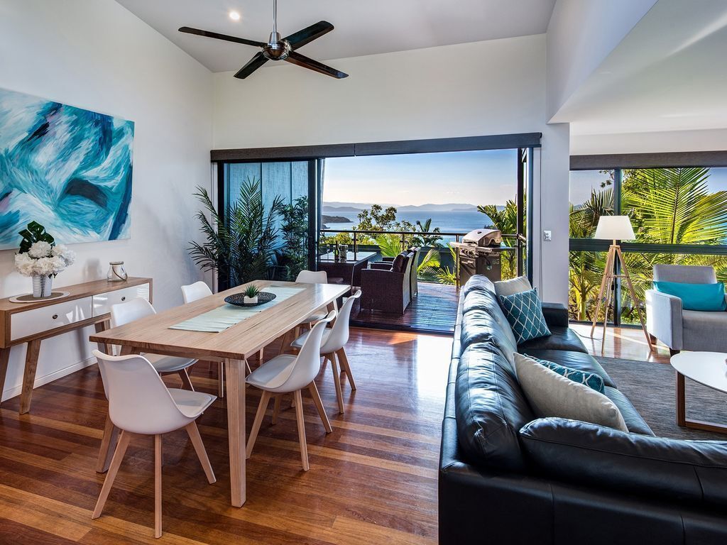 Pinnacle 3 - Seaview Apartment on Hamilton Island