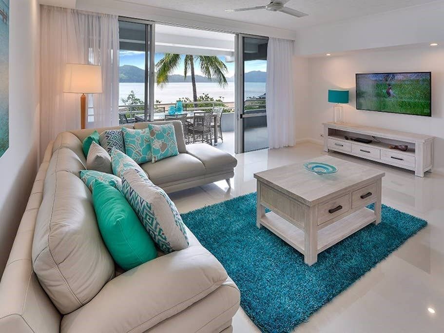 Frangipani 106 - Beachfront Apartment on Hamilton Island