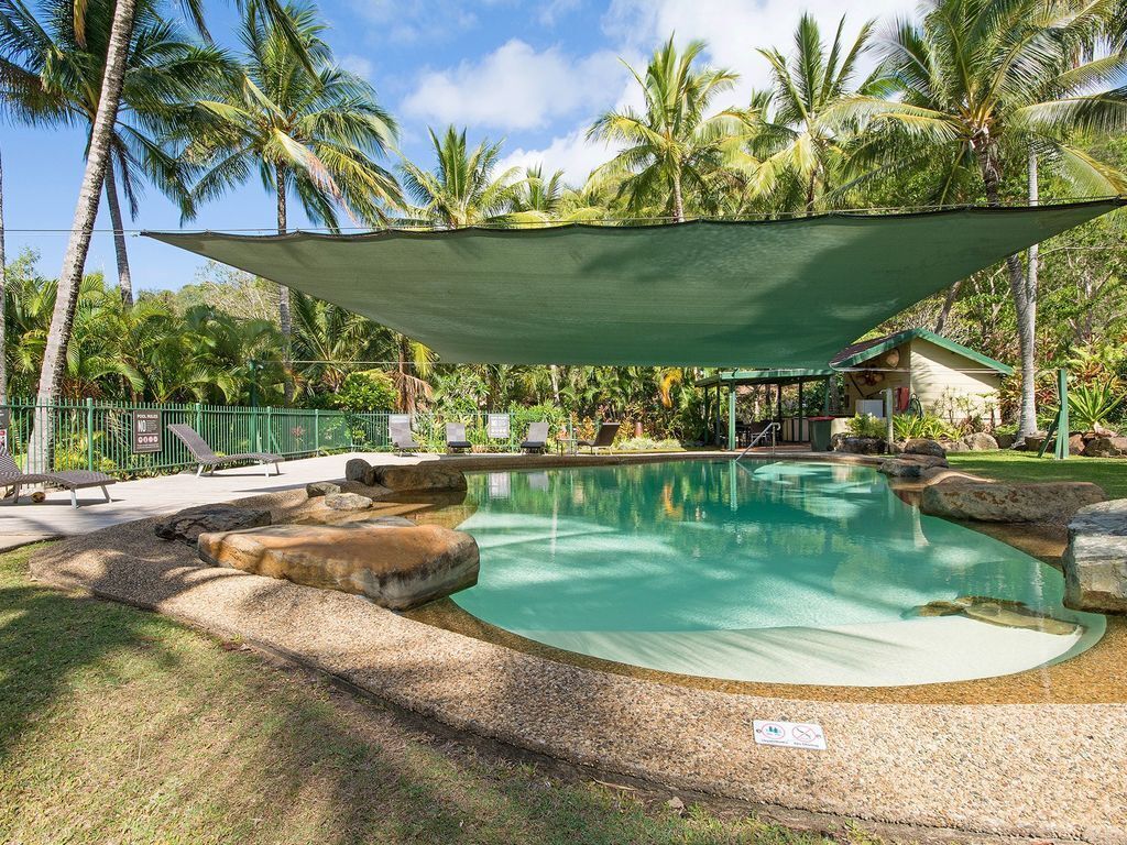 Frangipani 207 - Beachfront Apartment on Hamilton Island