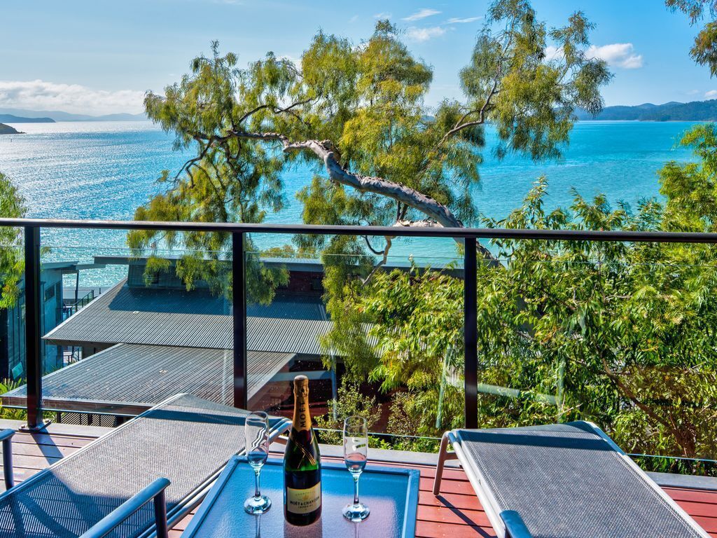 Shorelines 14 - Seaview Apartment on Hamilton Island