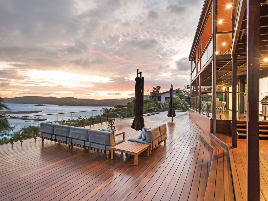 Southwinds - Stunning 7 Bedroom House on Hamilton Island