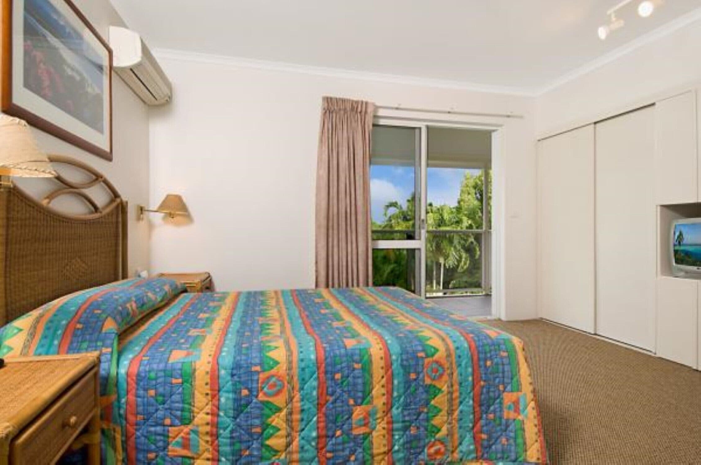 Palm Cove Holiday Apartment