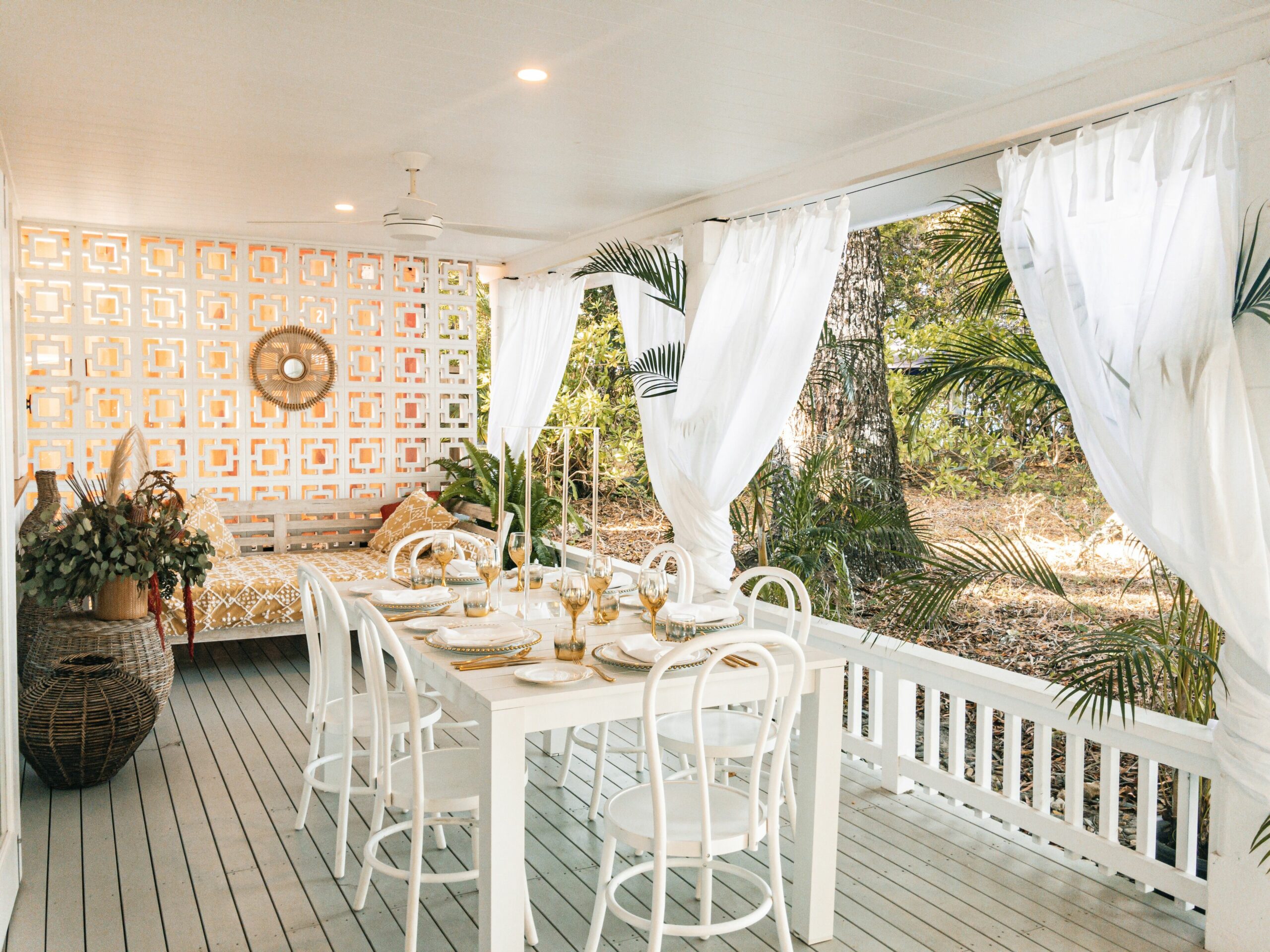 Beachfront Cottage on the World Famous 4 Mile Beach, Port Douglas