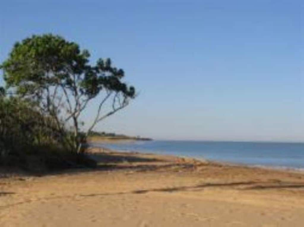 The Landmark, Dundee Beach